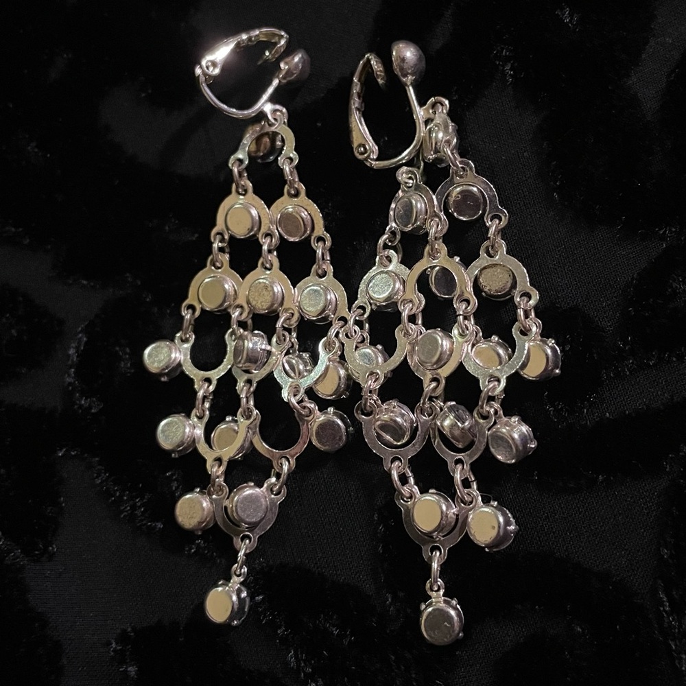 Vintage Avon Crystal Chandelier Earrings Sparkly - Picture 6 of 10